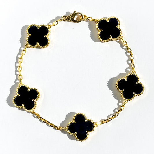 CLOVER | ZWART ARMBAND