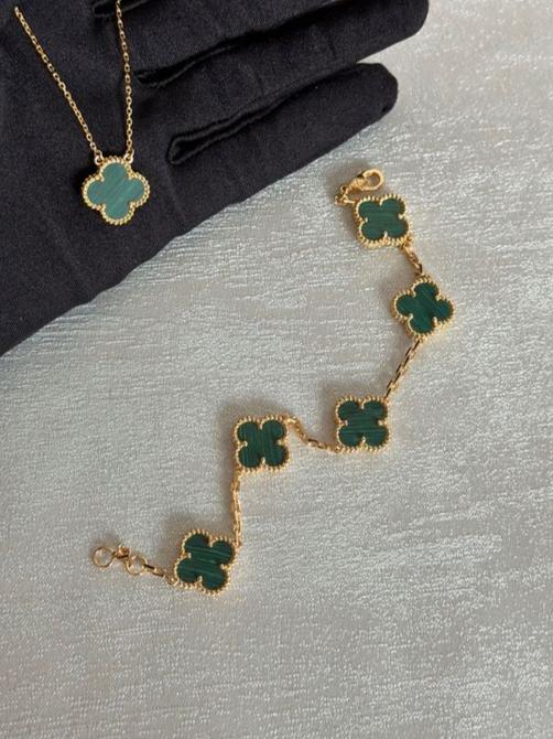 CLOVER | GROEN ARMBAND